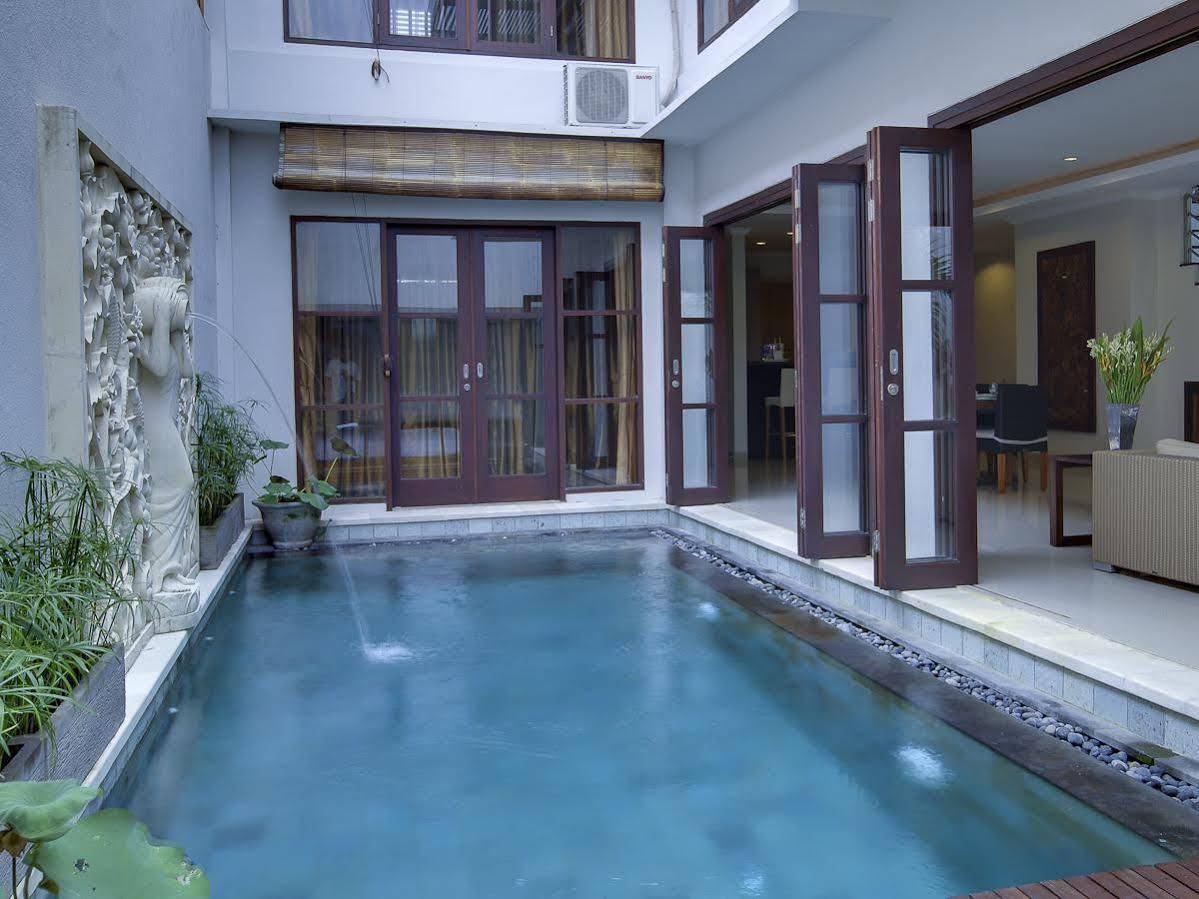 White Lotus Villas Seminyak Extérieur photo